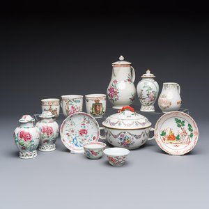 A varied collection of 13 Chinese famille rose wares, Yongzheng/Qianlong — 照片 1