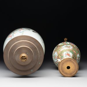 A varied collection of 14 Chinese famille rose and monochrome wares, 19/20th C. — photo 6