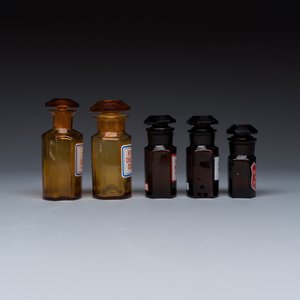 A varied collection of 14 glass apothecary bottles — photo 11