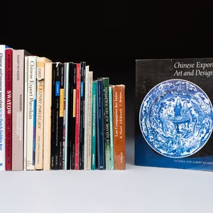 A varied collection of 15 books and 12 auction catalogues on Chinese arts,  1966-2022 — photo 1