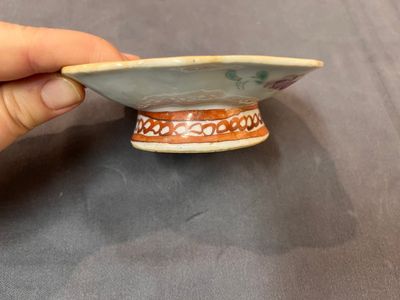 A varied collection of 15 Chinese famille rose and verte wares, 19/20th C. — photo 11