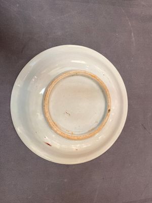 A varied collection of 15 Chinese famille rose and verte wares, 19/20th C. — photo 26