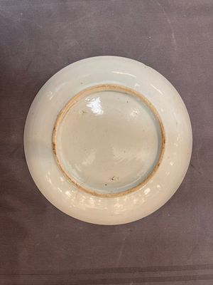A varied collection of 15 Chinese famille rose and verte wares, 19/20th C. — photo 28