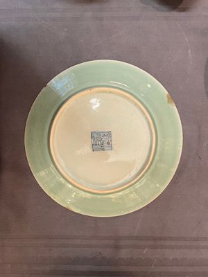 A varied collection of 15 Chinese famille rose and verte wares, 19/20th C. — photo 38