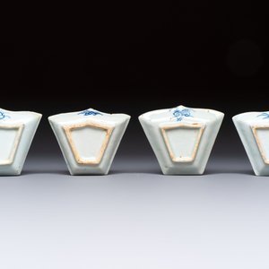 A varied collection of 18 Chinese famille rose, blue and white wares, 18/19th C. — photo 13