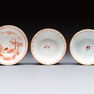 A varied collection of 18 Chinese famille rose, blue and white wares, 18/19th C. — photo 26