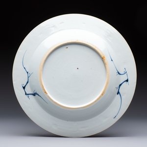 A varied collection of 18 Chinese famille rose, blue and white wares, 18/19th C. — photo 3