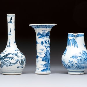 A varied collection of 18 Chinese famille rose, blue and white wares, 18/19th C. — photo 9