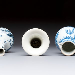 A varied collection of 18 Chinese famille rose, blue and white wares, 18/19th C. — photo 10