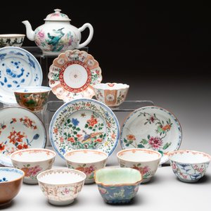 A varied collection of 24 Chinese porcelain wares, Kangxi and later — foto 9