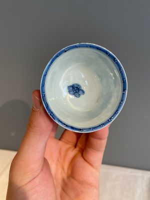 A varied collection of 34 pieces of Chinese porcelain, Kangxi and later — 照片 7