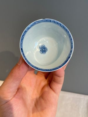 A varied collection of 34 pieces of Chinese porcelain, Kangxi and later — 照片 9