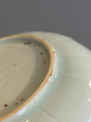 A varied collection of 34 pieces of Chinese porcelain, Kangxi and later — 照片 47