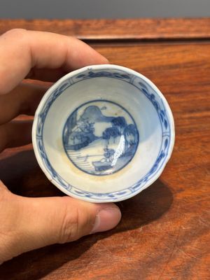 A varied collection of 45 pieces Chinese porcelain, Kangxi and later — photo 73