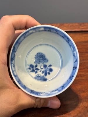 A varied collection of 45 pieces Chinese porcelain, Kangxi and later — photo 83