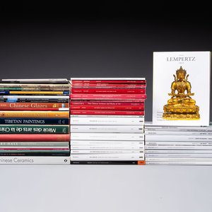 A varied collection of 58 books and catalogues on Chinese and Asian Arts, 1948-2020 — 照片 1
