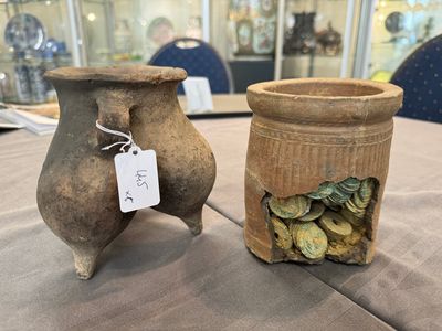 A varied collection of archaeological objects, China and Thailand, Qing and earlier — foto 1
