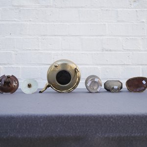 A varied collection of Chinese and Asian metalware, incl. paktong, silver and gilt bronze, 17th C. and later — 照片 11