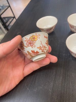 A varied collection of Chinese and Japanese porcelain, 18th C. — 照片 13