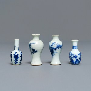 A varied collection of Chinese and Japanese porcelain, 18th C. — 照片 3