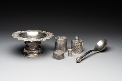 A varied collection of Chinese and Thai silverware, 19/20th C.
