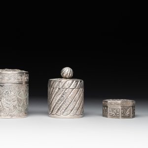 A varied collection of Chinese and Thai silverware, 19/20th C. — photo 9