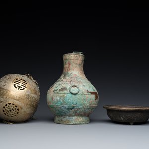 A varied collection of Chinese and Tibetan bronze, brass and wood objects, 19/20th C. — 照片 11