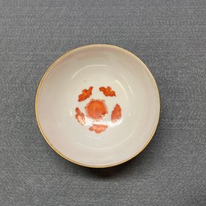 A varied collection of Chinese blue and white and famille rose porcelain, 19/20th C. — photo 40