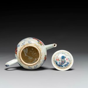 A varied collection of Chinese blue and white and famille rose porcelain, Qianlong and later — 照片 12