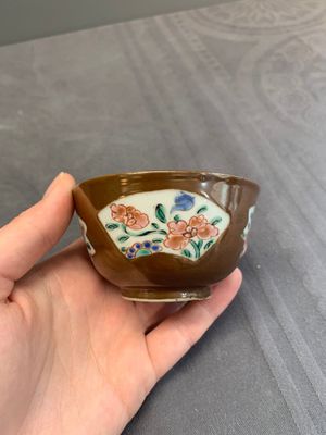 A varied collection of Chinese blue and white, and famille rose tea wares, Qianlong — photo 24