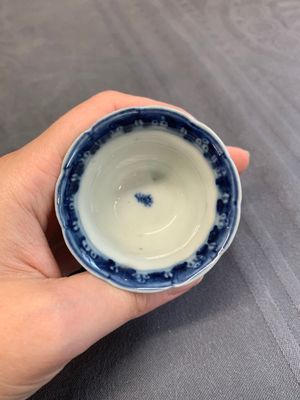 A varied collection of Chinese blue and white, and famille rose tea wares, Qianlong — photo 64