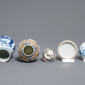 A varied collection of Chinese blue and white and famille rose wares, Kangxi and later — 照片 8