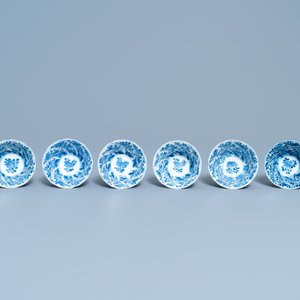A varied collection of Chinese blue and white cups and saucers, Kangxi — 照片 10