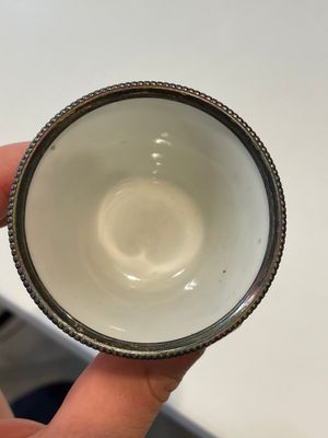 A varied collection of Chinese blue and white, grisaille and famille verte porcelain, Kangxi and later — photo 16