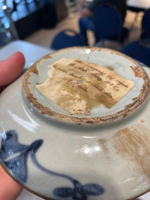 A varied collection of Chinese blue and white, grisaille and famille verte porcelain, Kangxi and later — photo 72