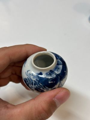 A varied collection of Chinese blue and white porcelain, Kangxi/Qianlong — photo 8