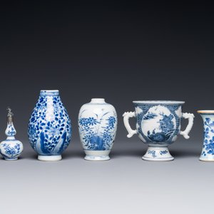 A varied collection of Chinese blue and white porcelain, Kangxi/Qianlong — photo 2