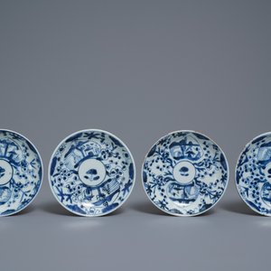 A varied collection of Chinese blue and white porcelain, Ming and Kangxi — photo 17