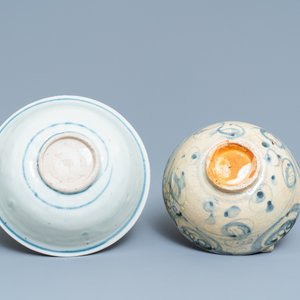 A varied collection of Chinese blue and white wares, Ming and later — 照片 12
