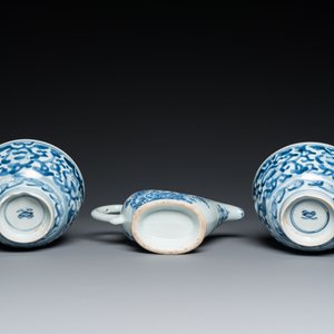 A varied collection of Chinese blue, white and famille rose porcelain, Kangxi/Qianlong — photo 17