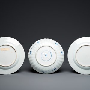 A varied collection of Chinese blue, white and famille rose porcelain, Kangxi/Qianlong — photo 3
