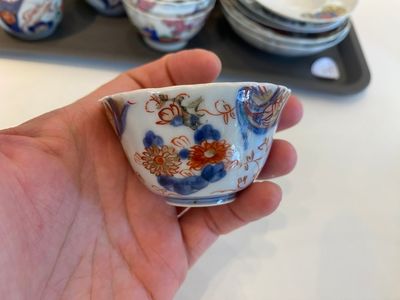 A varied collection of Chinese cups and saucers, 18/19th C. — photo 2