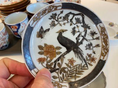 A varied collection of Chinese cups and saucers, 18/19th C. — photo 7