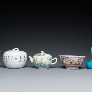 A varied collection of Chinese famille rose and monochrome wares, 18/20th C. — photo 11
