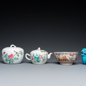 A varied collection of Chinese famille rose and monochrome wares, 18/20th C. — photo 10