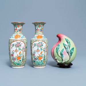 A varied collection of Chinese famille rose and monochrome wares, 19/20th C. — 照片 8