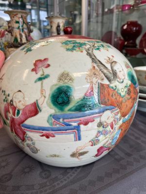 A varied collection of Chinese famille rose and qianjiang cai porcelain, 19/20th C. — 照片 2