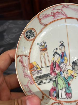 A varied collection of Chinese famille rose and verte porcelain, 18/19th C. — 照片 12