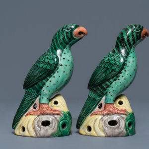 A varied collection of Chinese famille rose, blue and white and blanc de Chine figures, 18th C. and later — photo 11