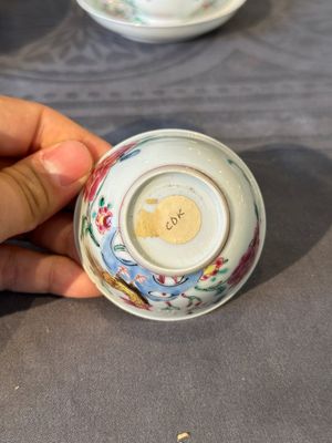 A varied collection of Chinese famille rose porcelain, Yongzheng/Qianlong — 照片 16